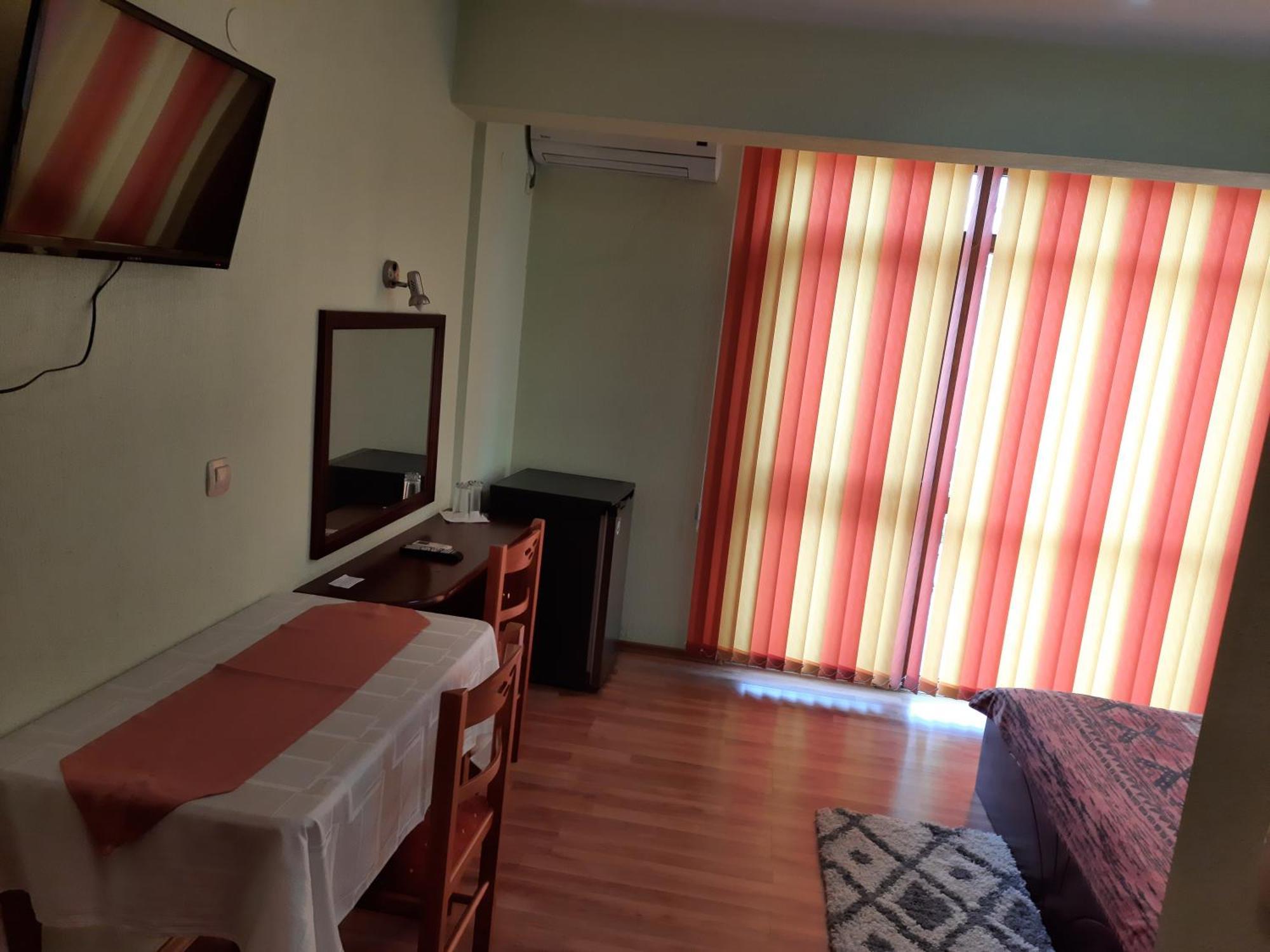 סנדנסקי Motel Elegance מראה חיצוני תמונה