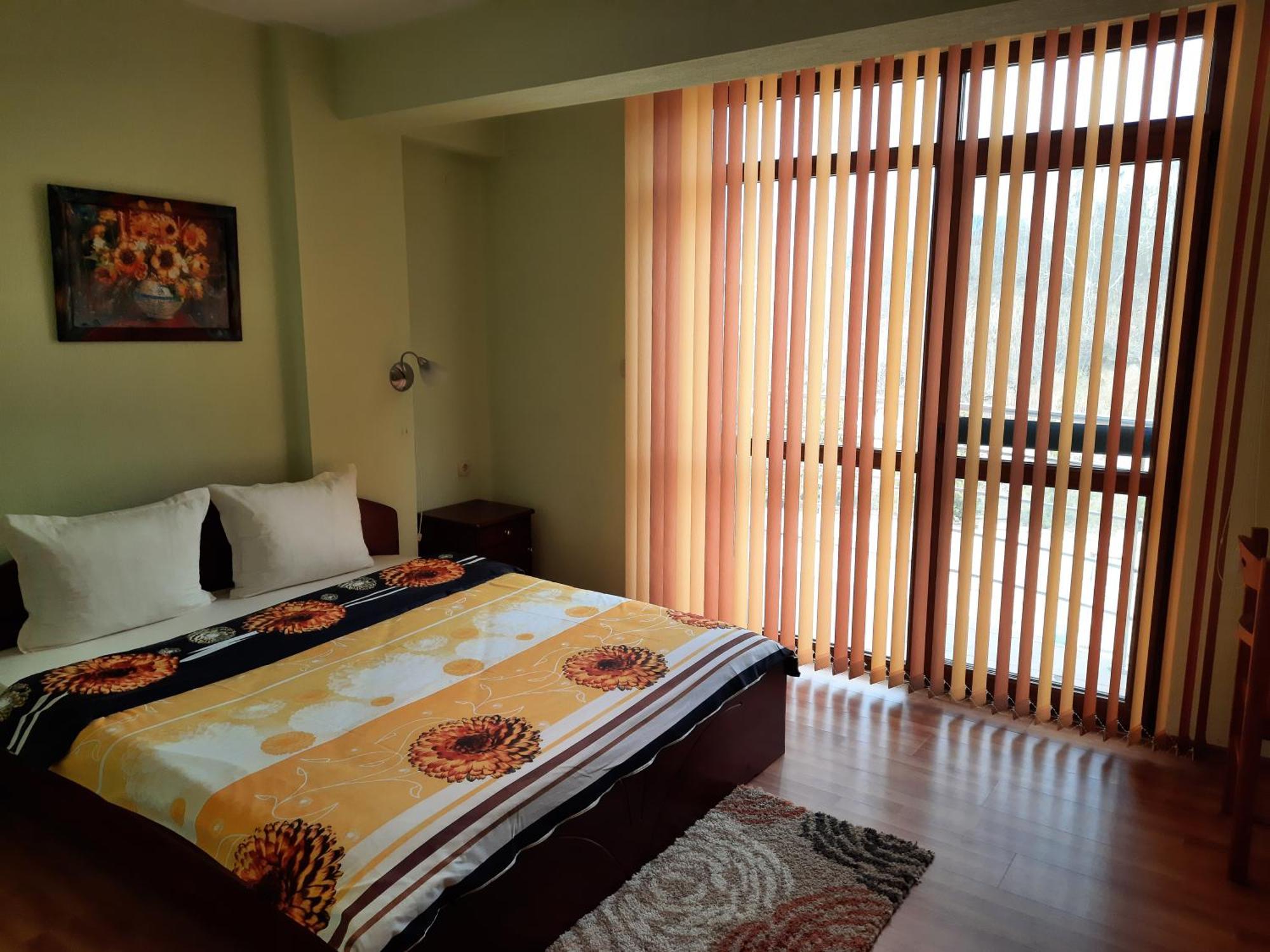 סנדנסקי Motel Elegance מראה חיצוני תמונה