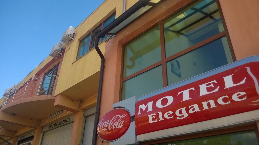 סנדנסקי Motel Elegance מראה חיצוני תמונה