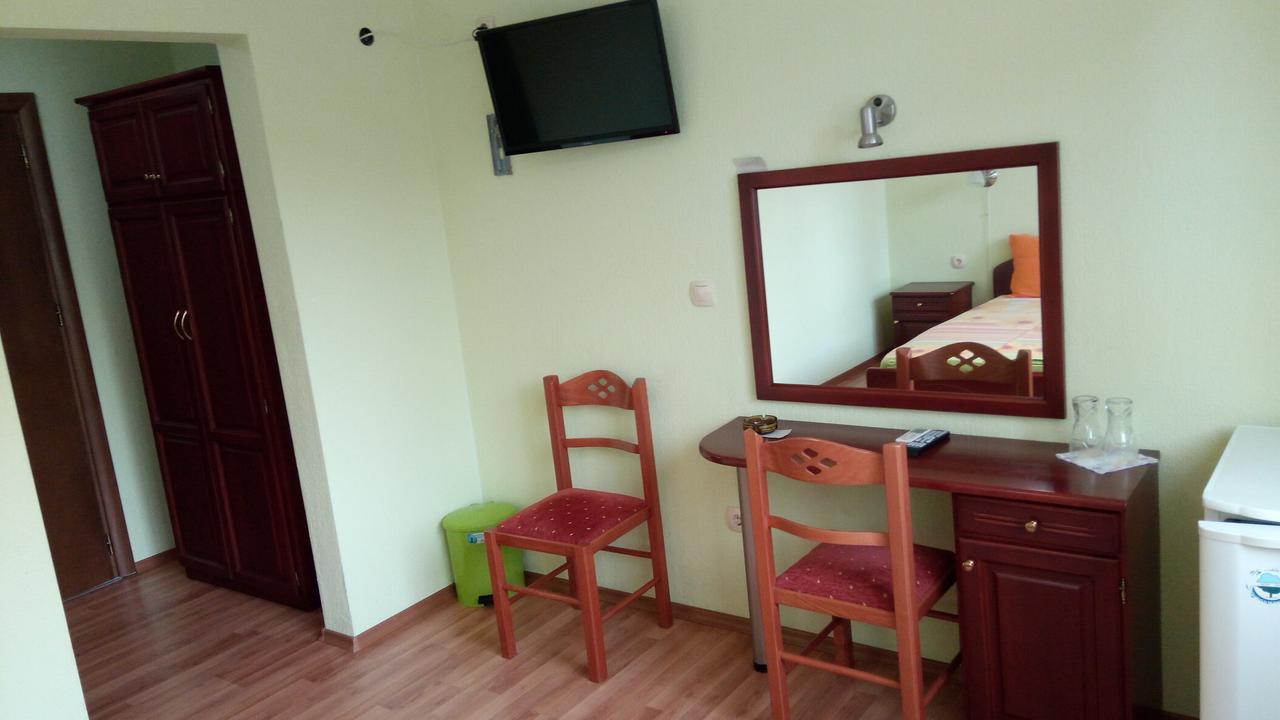 סנדנסקי Motel Elegance מראה חיצוני תמונה